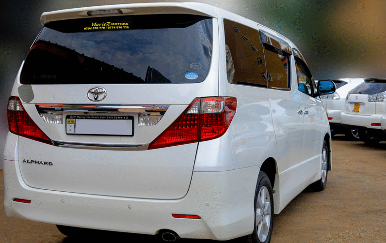 Toyota Alphard 2010