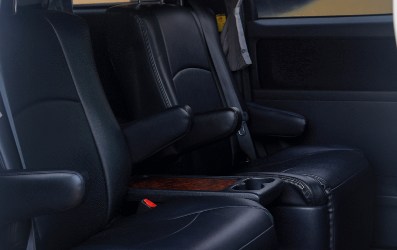 Toyota Alphard 2010