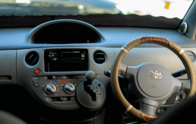 Toyota Sienta
