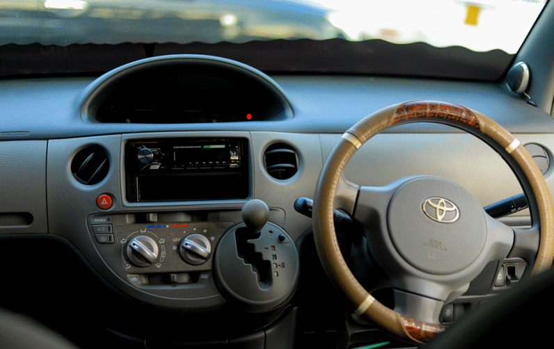 Toyota Sienta